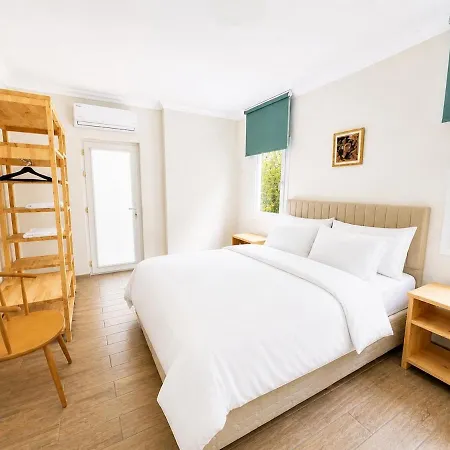 Padma Iii Apartment *