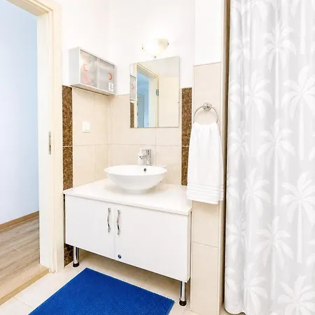 Apartment Padma Iii *